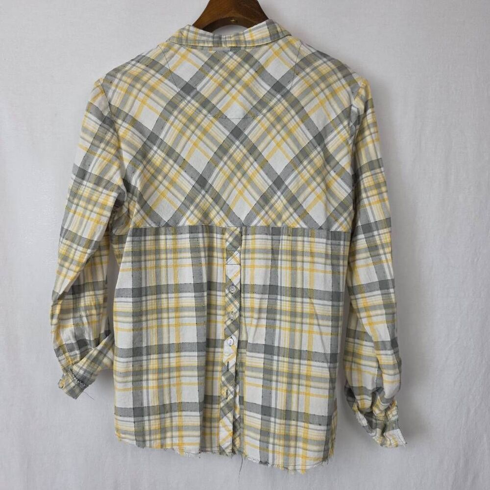 Maurices XL Yellow Gray Plaid Button Front Frayed Hem Shirt - Picture 6 of 11